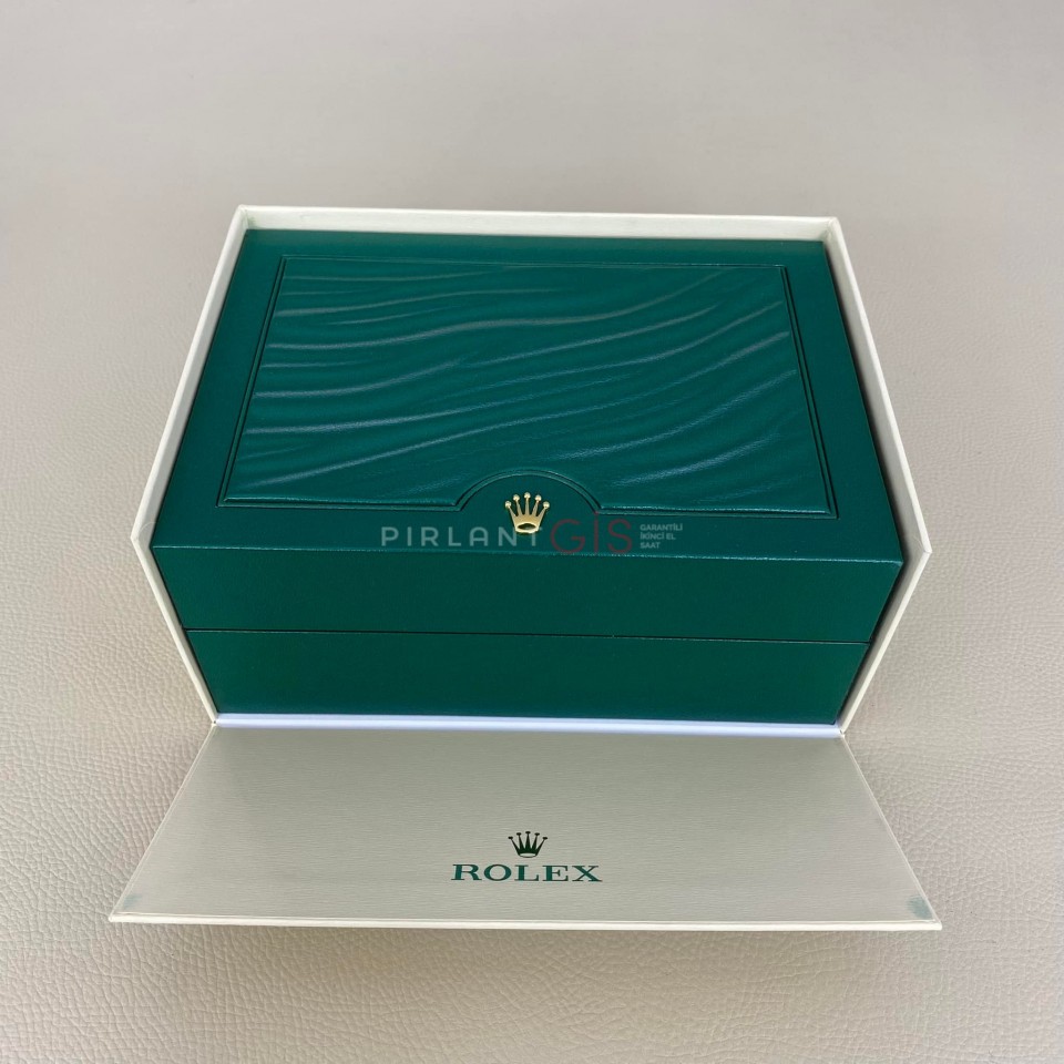ROLEX Date Just 36 mm 126200 Oyster ROLEX Date Just 36 mm 126200 Oyster