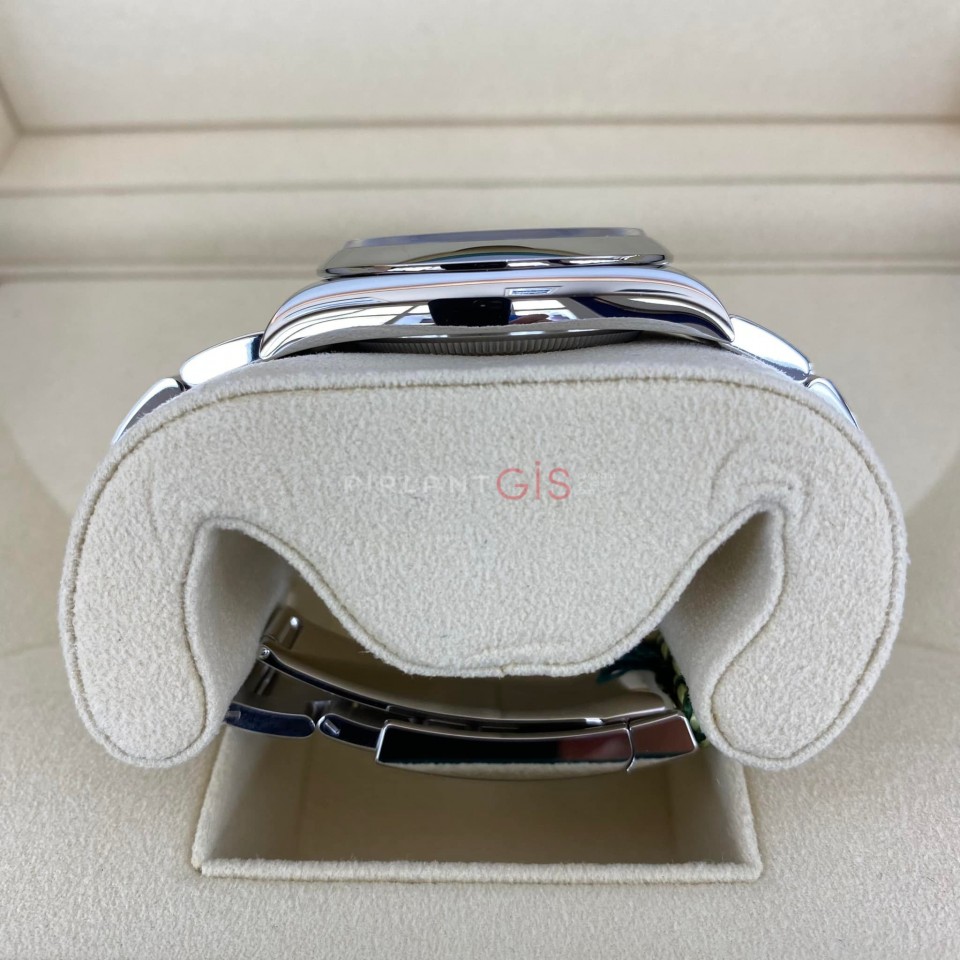ROLEX Date Just 36 mm 126200 Oyster ROLEX Date Just 36 mm 126200 Oyster