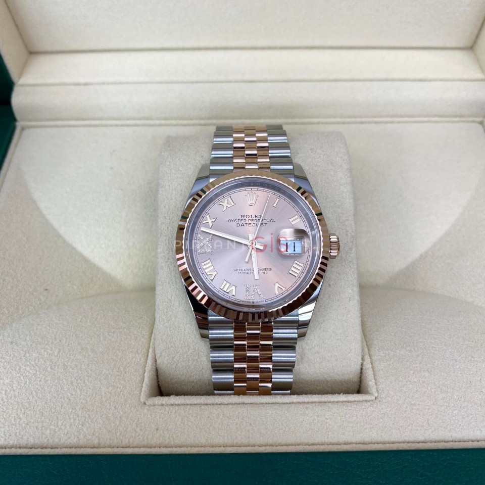 ROLEX Date Just 36 mm 126231 Everrose gold VI & IX Diamond Dial ROLEX Date Just 36 mm 126231 Everrose gold VI & IX Diamond Dial