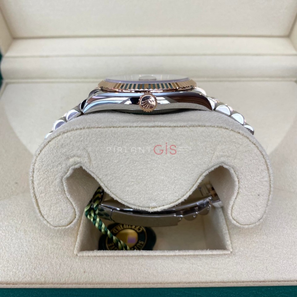 ROLEX Date Just 36 mm 126231 Everrose gold VI & IX Diamond Dial ROLEX Date Just 36 mm 126231 Everrose gold VI & IX Diamond Dial