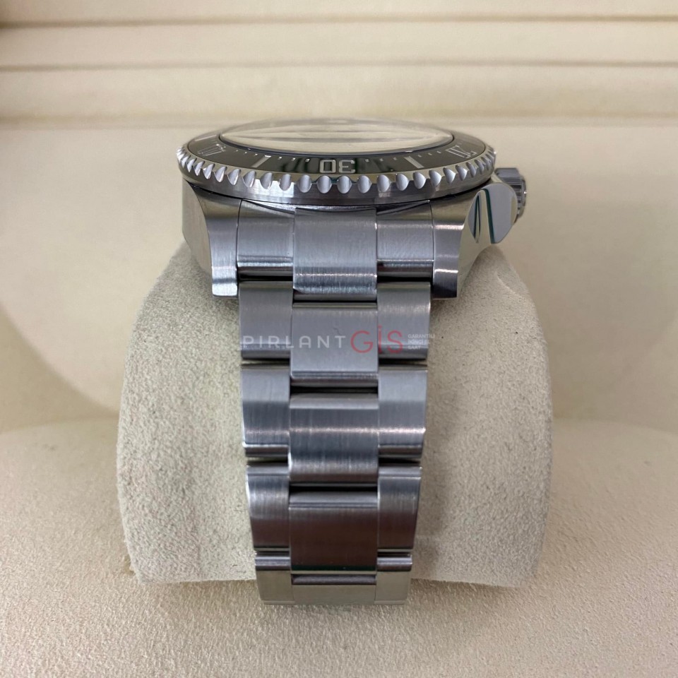 ( Sıfır ) ROLEX Sea-Dweller DeepSea ( Deep Blue Dial ) 126660 ( Sıfır ) ROLEX Sea-Dweller DeepSea ( Deep Blue Dial ) 126660