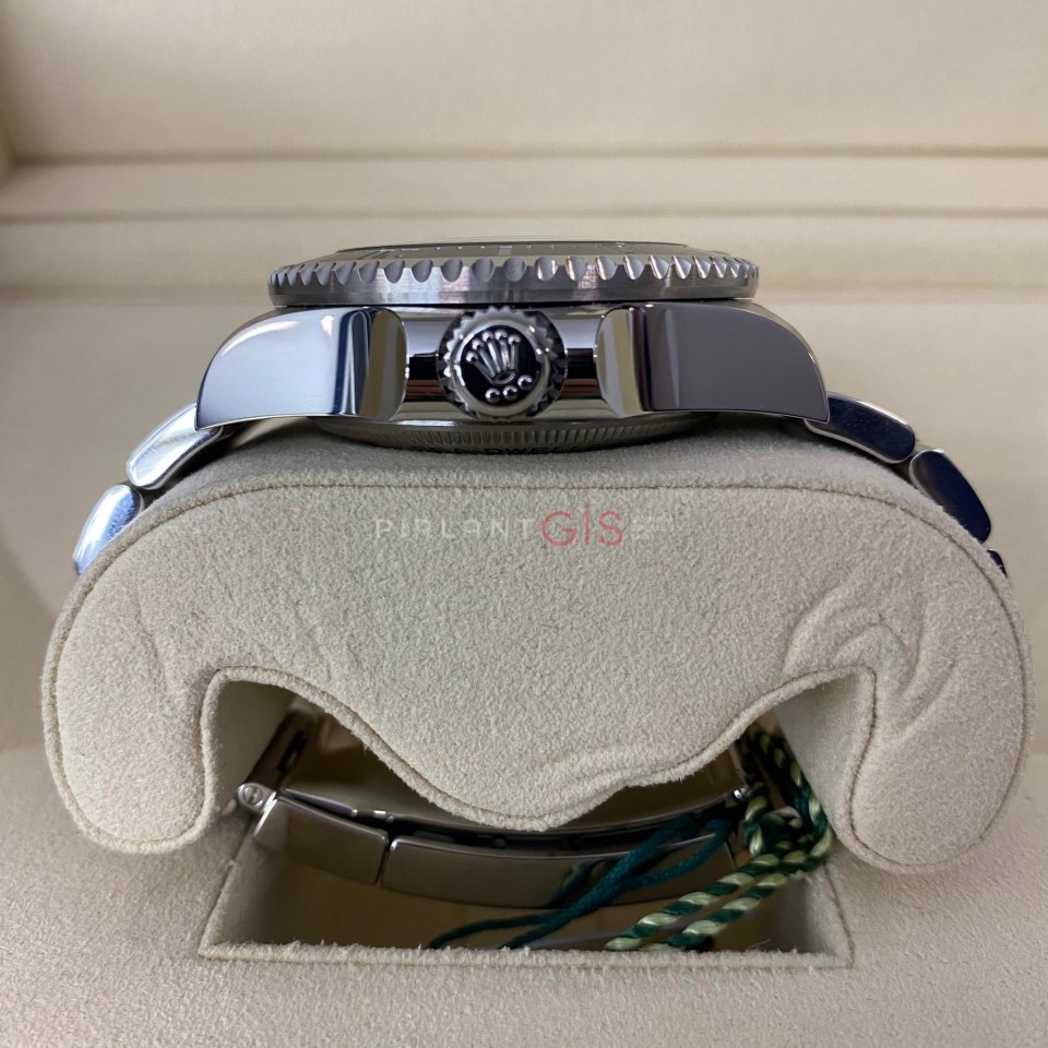 ( Sıfır ) ROLEX Sea-Dweller DeepSea ( Deep Blue Dial ) 126660 ( Sıfır ) ROLEX Sea-Dweller DeepSea ( Deep Blue Dial ) 126660