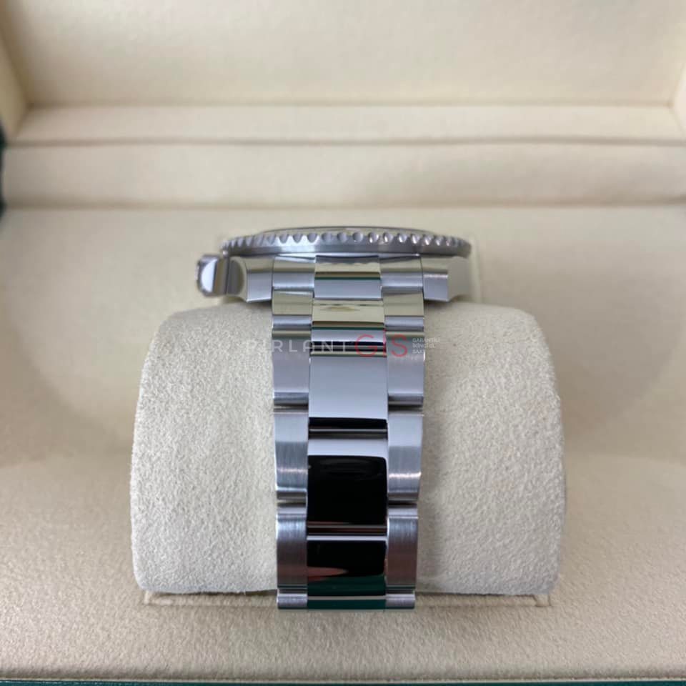ROLEX GMT-MasterII 126710BLNR Oyster ( BATMAN ) ROLEX GMT-MasterII 126710BLNR Oyster ( BATMAN )