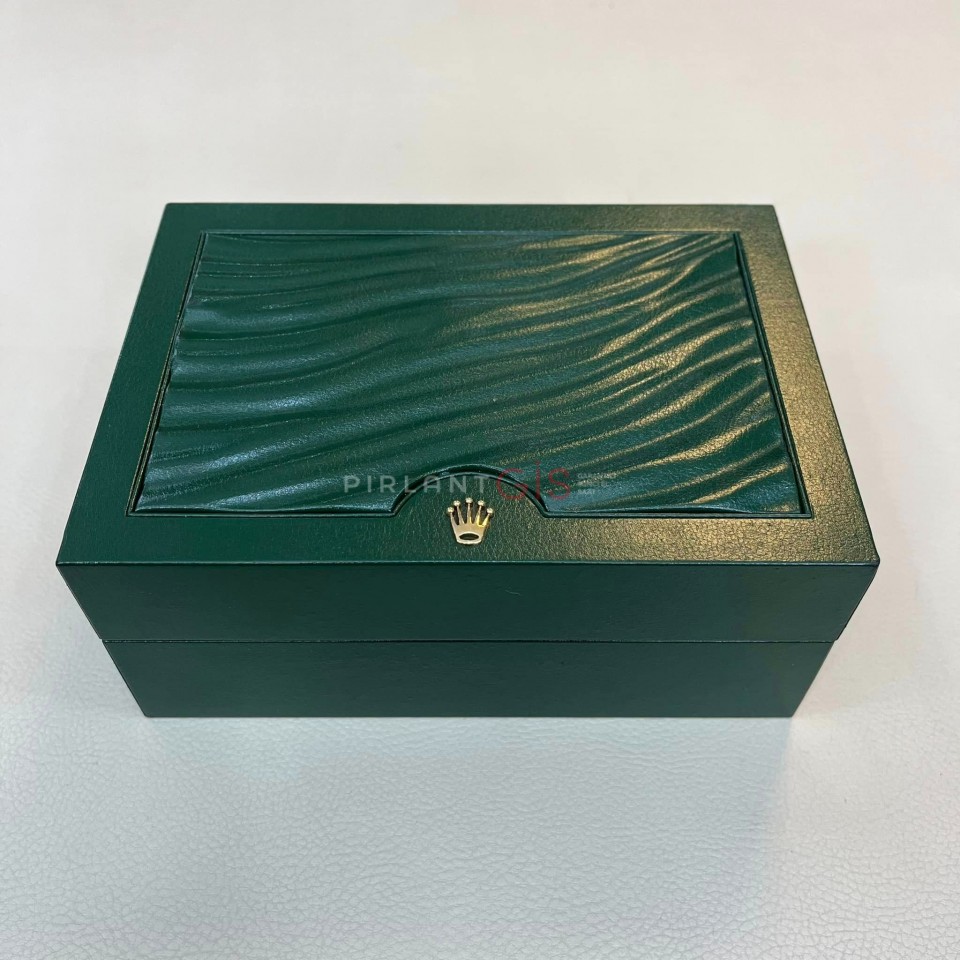 ROLEX Milgauss 116400GV Oyster ROLEX Milgauss 116400GV Oyster