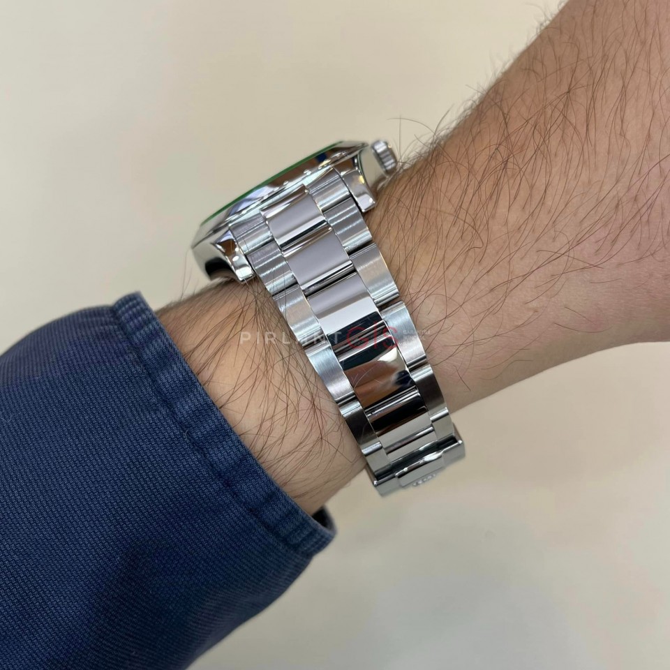 ROLEX Milgauss 116400GV Oyster ROLEX Milgauss 116400GV Oyster