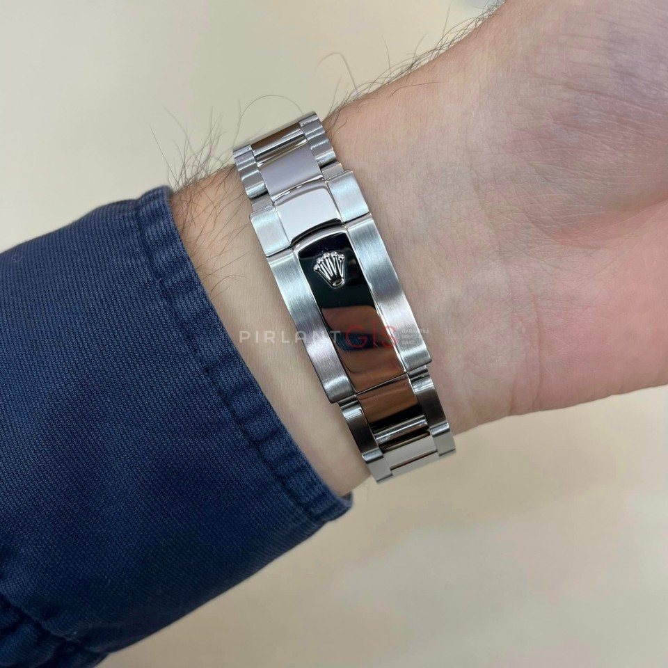 ROLEX Milgauss 116400GV Oyster ROLEX Milgauss 116400GV Oyster