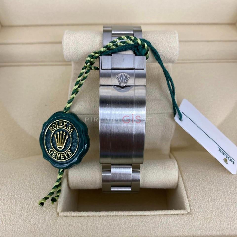 ROLEX Submariner No Date Oyster 124060 ROLEX Submariner No Date Oyster 124060