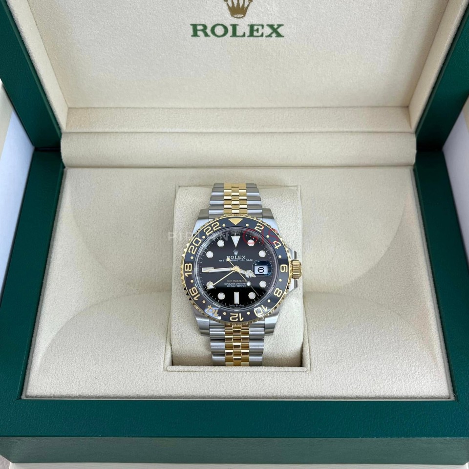 ROLEX GMT-Master II Steel & Yellow Gold 126713 GRNR Jubilee ROLEX GMT-Master II Steel & Yellow Gold 126713 GRNR Jubilee
