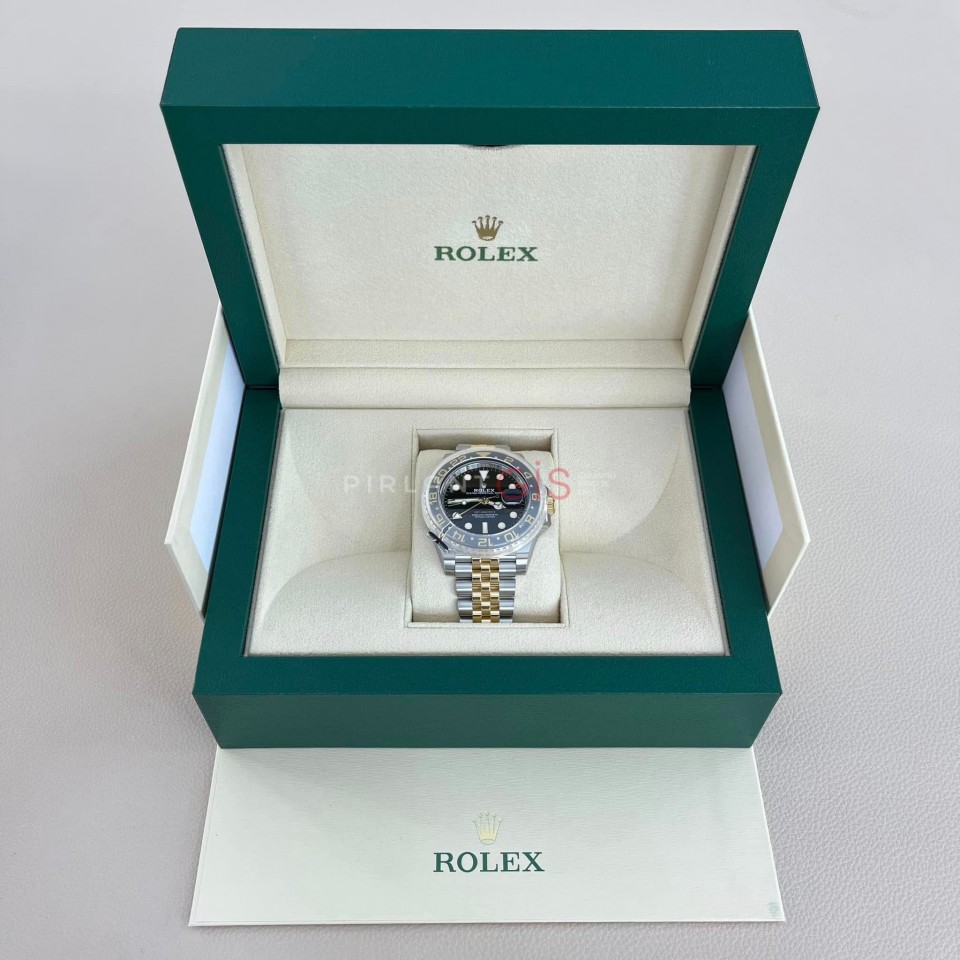 ROLEX GMT-Master II Steel & Yellow Gold 126713 GRNR Jubilee ROLEX GMT-Master II Steel & Yellow Gold 126713 GRNR Jubilee