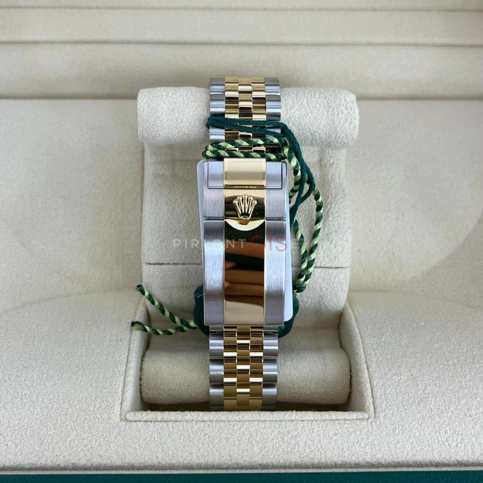 ROLEX GMT-Master II Steel & Yellow Gold 126713 GRNR Jubilee ROLEX GMT-Master II Steel & Yellow Gold 126713 GRNR Jubilee