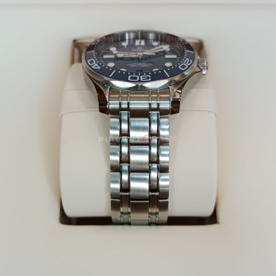 OMEGA Seamaster Diver 300M Co-Axial Master Chronometer 42 mm 210.30.42.20.03.001