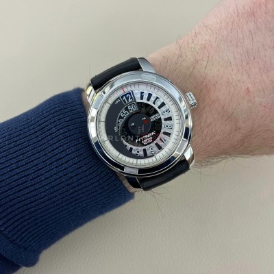 HYSEK IO Jumping Hour IO4705A01