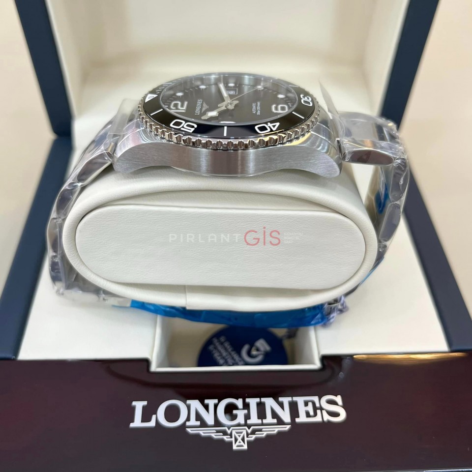 LONGINES HydroConquest 41 mm L3.781.4.56.6 LONGINES HydroConquest 41 mm L3.781.4.56.6