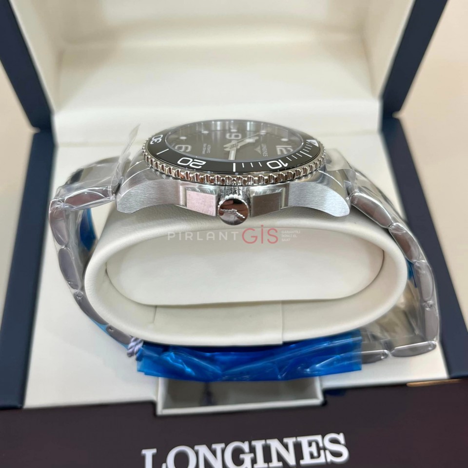 LONGINES HydroConquest 41 mm L3.781.4.56.6 LONGINES HydroConquest 41 mm L3.781.4.56.6
