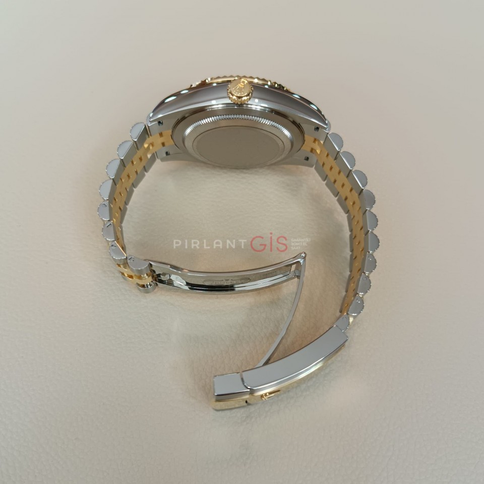 ROLEX Sky Dweller Steel Yellow Gold Jubilee Champagne Dial 326933 Erkek Kol Saati