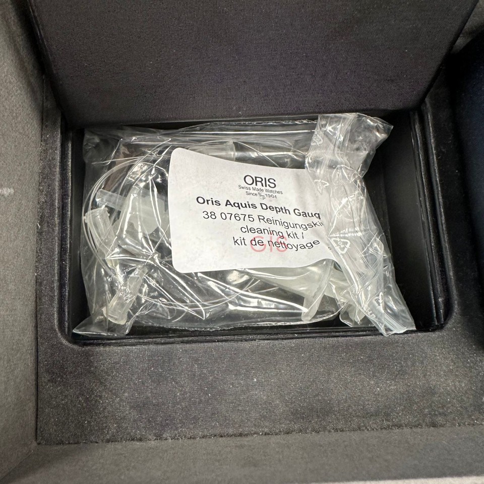 ORIS Aquis Deep Guage 01 733 7755 4154-Set MB ORIS Aquis Deep Guage 01 733 7755 4154-Set MB