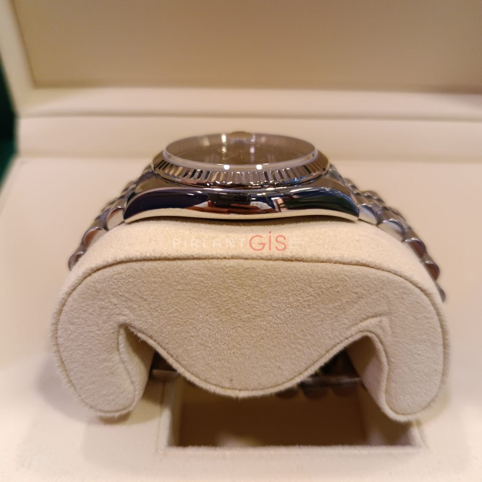 ROLEX Date Just 36 mm Blue Romen Dial 116234 Jubilee ROLEX Date Just 36 mm Blue Romen Dial 116234 Jubilee