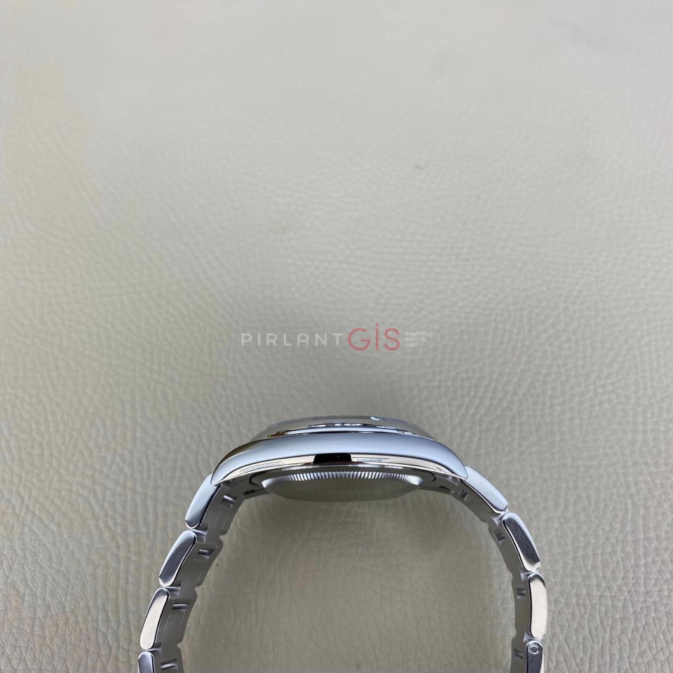 ROLEX Oyster Perpetual 36 mm 126000 Tiffany Blue Dial ROLEX Oyster Perpetual 36 mm 126000 Tiffany Blue Dial