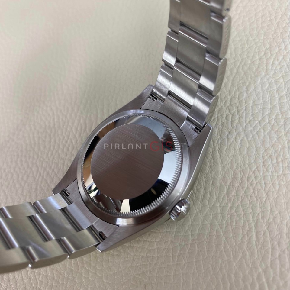 ROLEX Oyster Perpetual 36 mm 126000 Tiffany Blue Dial ROLEX Oyster Perpetual 36 mm 126000 Tiffany Blue Dial