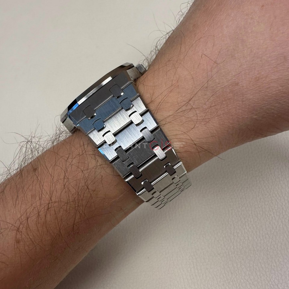 AUDEMARS PIGUET Royal Oak 50.Years 41 mm 15510ST.OO.1320ST.04 AUDEMARS PIGUET Royal Oak 50.Years 41 mm 15510ST.OO.1320ST.04