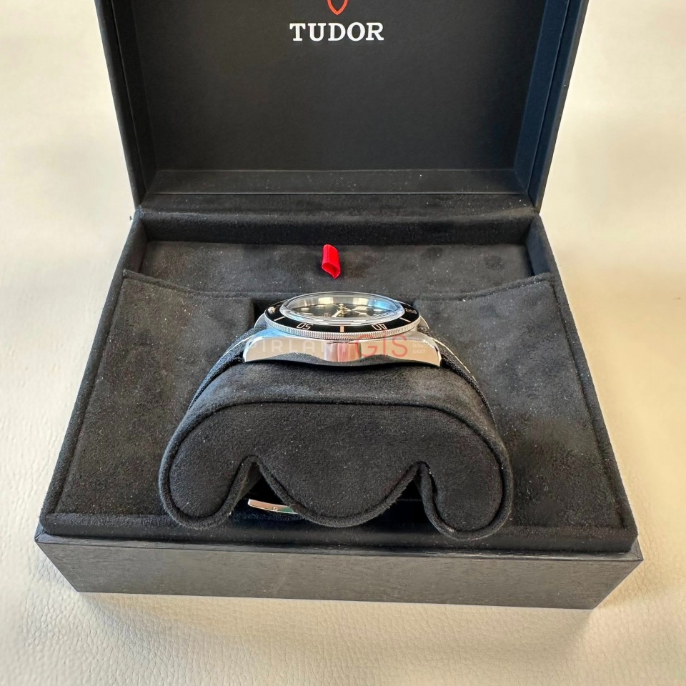 ( SIFIR ) TUDOR Black Bay 58 M79030N-0003 ( SIFIR ) TUDOR Black Bay 58 M79030N-0003