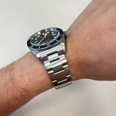TUDOR Black Bay 79230B-0008