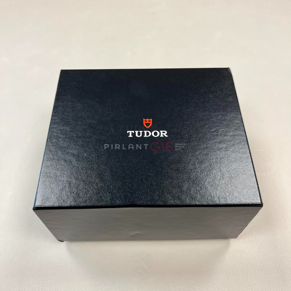 TUDOR Black Bay 79230B-0008 TUDOR Black Bay 79230B-0008