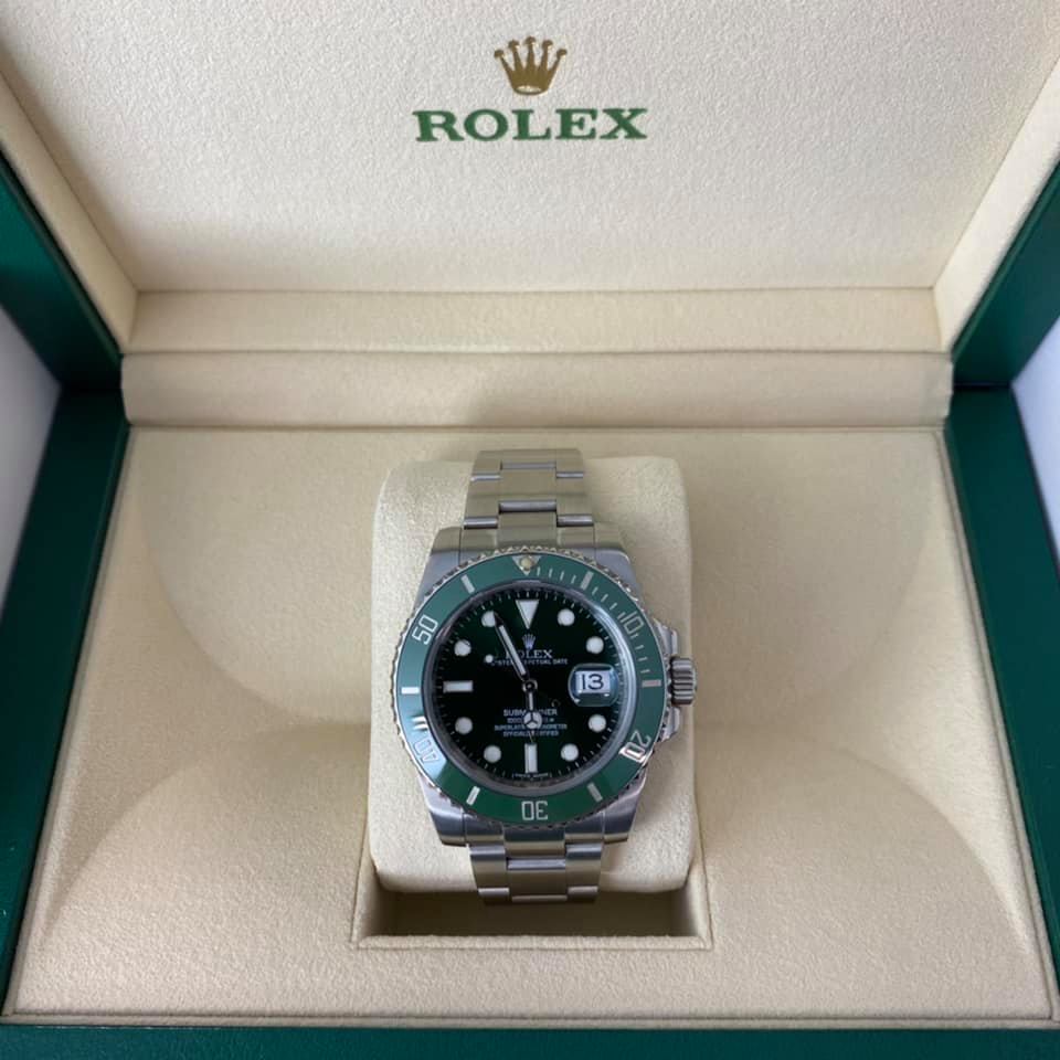 ROLEX Submariner 116610 LV ( Hulk ) ROLEX Submariner 116610 LV ( Hulk )