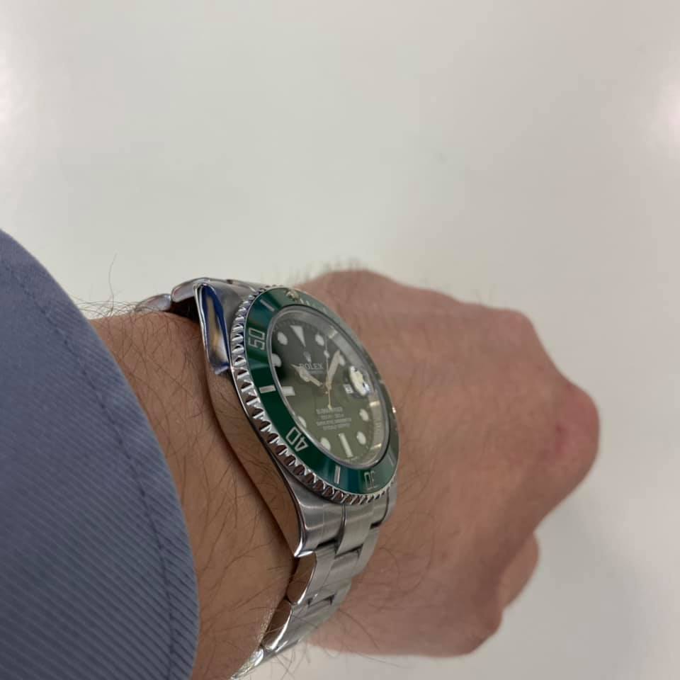 ROLEX Submariner 116610 LV ( Hulk )