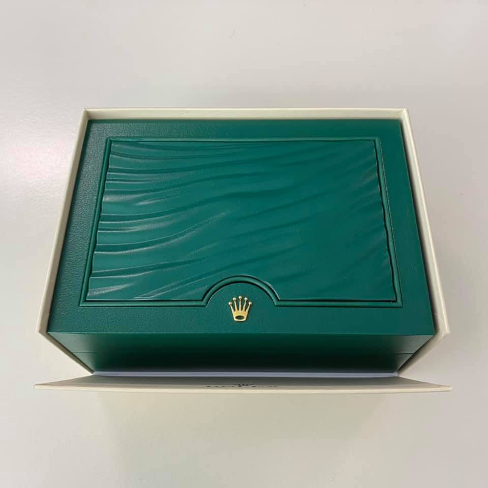 ROLEX GMT-MasterII 126710BLNR ( BATMAN ) ROLEX GMT-MasterII 126710BLNR ( BATMAN )