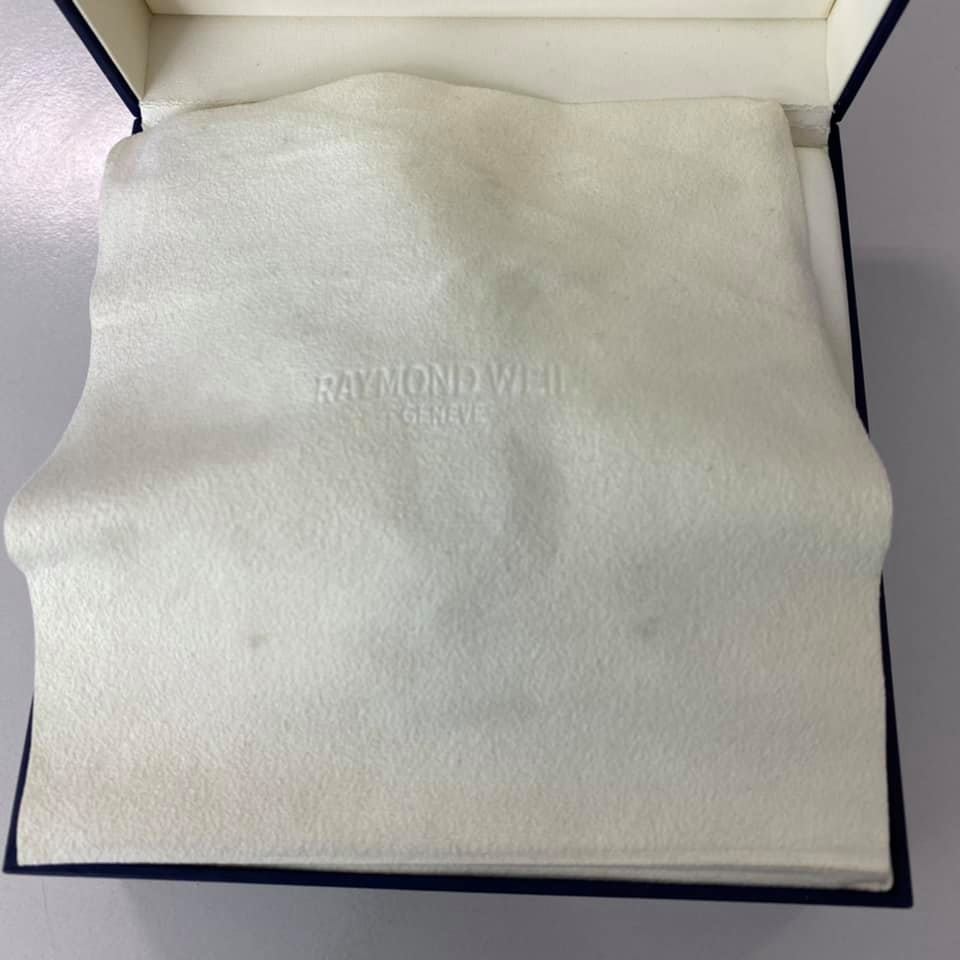 ( Seri sonu ) RAYMOND WEIL Parsifal Quartz 9341-ST-00607 ( Seri sonu ) RAYMOND WEIL Parsifal Quartz 9341-ST-00607