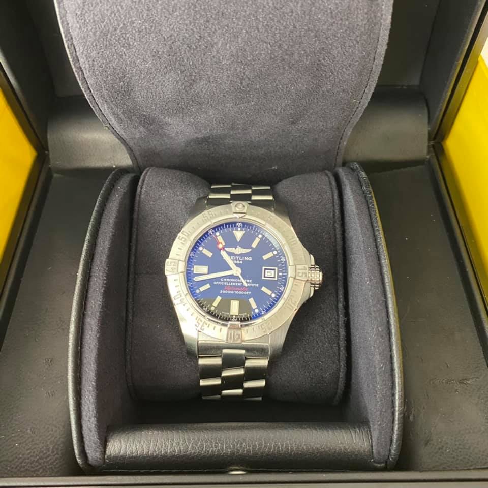 BREITLING Avenger Seawolf A17330 BREITLING Avenger Seawolf A17330