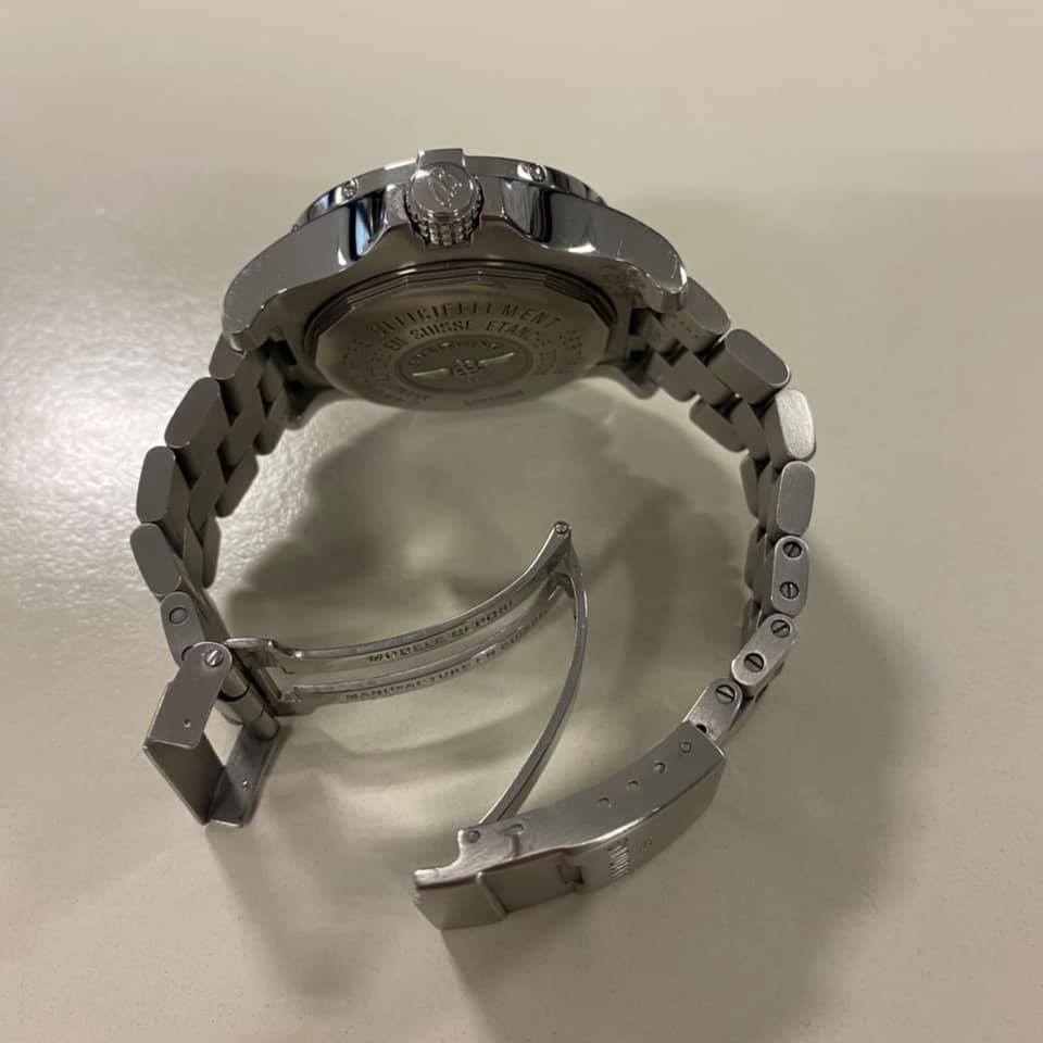 BREITLING Avenger Seawolf A17330 BREITLING Avenger Seawolf A17330